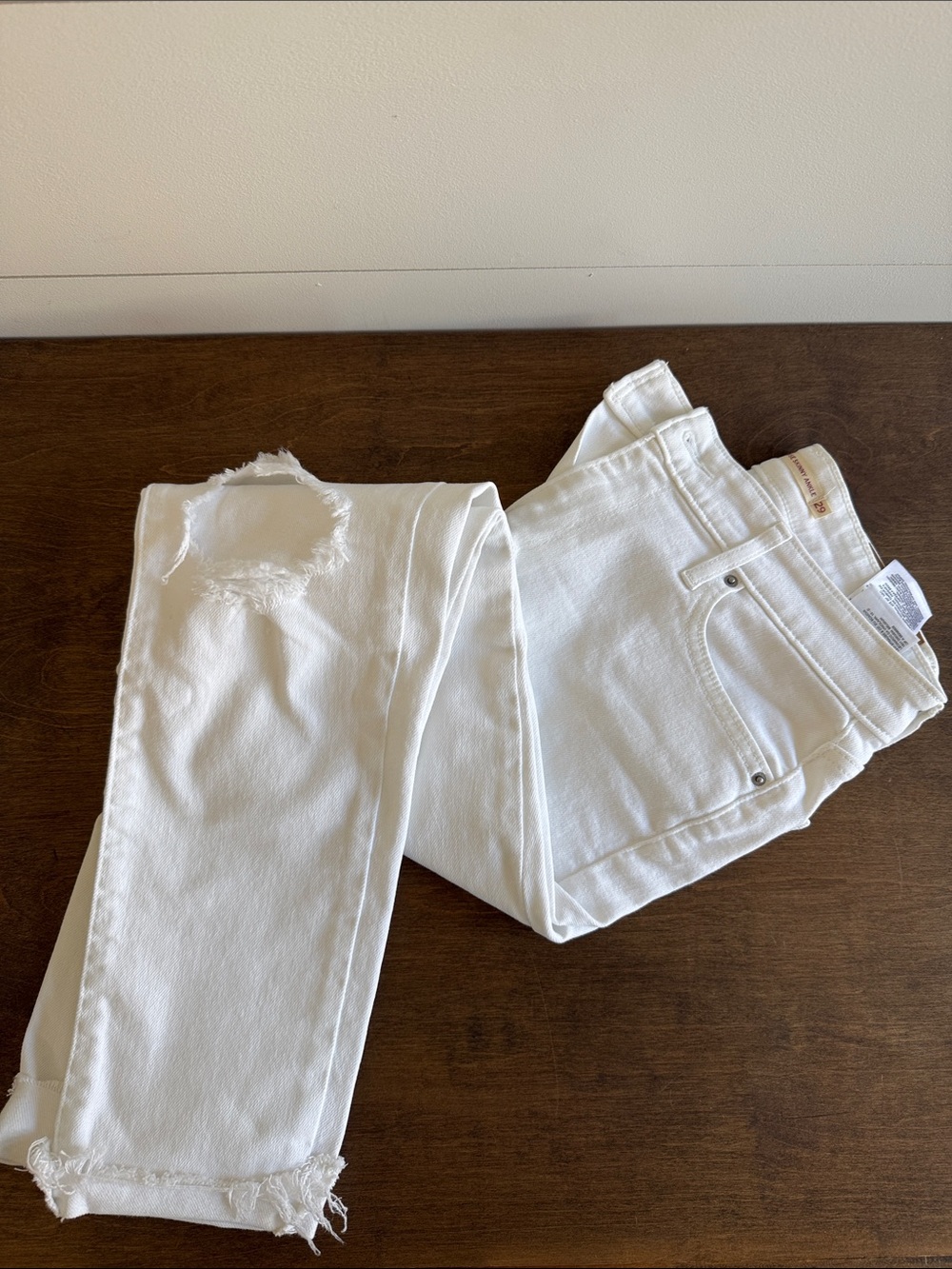 Levi's White Women's Skinny Ripped Hem Jeans